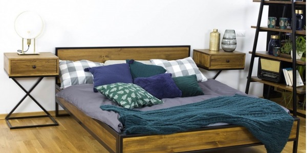 Jakie łóżko drewniane czy metalowe?